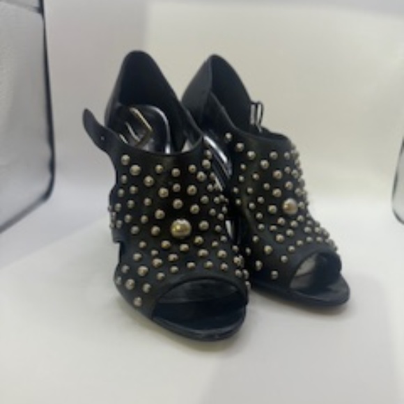 INC International Concept Stud Beaded Shoes-Pre-Owned - Picture 2 of 12